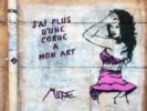 Graffiti-woman-pink